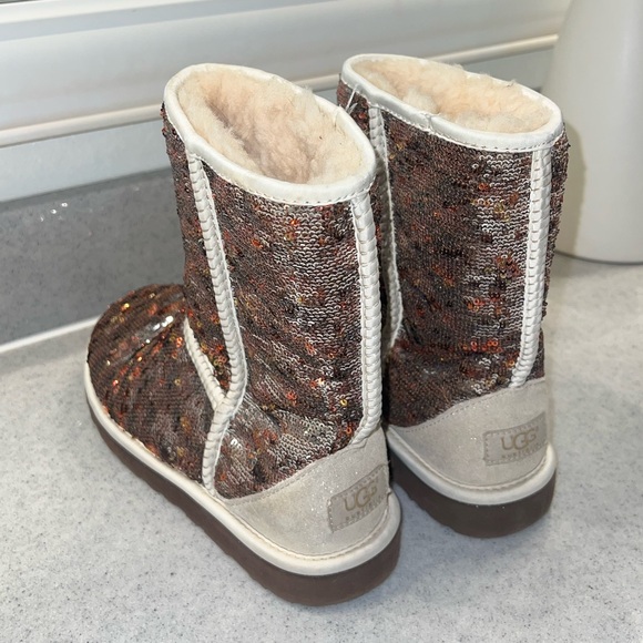 UGG Shoes - ✨ UGG | Brown & Silver Sequin Fur-Lined Boots Size 8 | Good Condition